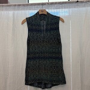 Rose & Olive Sleeveless Top - Black and Blue